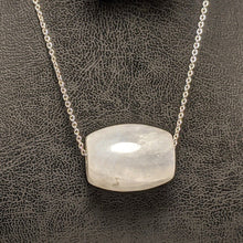 Load image into Gallery viewer, Moonstone Pendant / Barrel cut