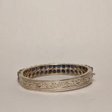Load image into Gallery viewer, PREMIUM COLLECTION - Natural untreated Blue Sapphire cuff Silver bracelet