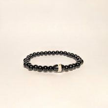 Load image into Gallery viewer, Onyx bracelet with One Medicine stone