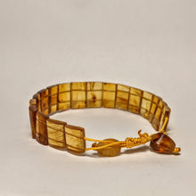 Load image into Gallery viewer, PREMIUM COLLECTION - Natural Amber bracelet