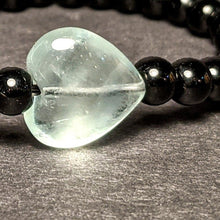 Load image into Gallery viewer, Onyx and Fluorite heart bracelet