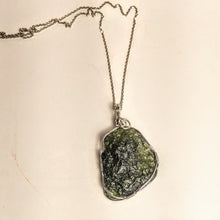 Load image into Gallery viewer, PREMIUM COLLECTION - Natural Moldavite / (NOT A FAKE STONE)