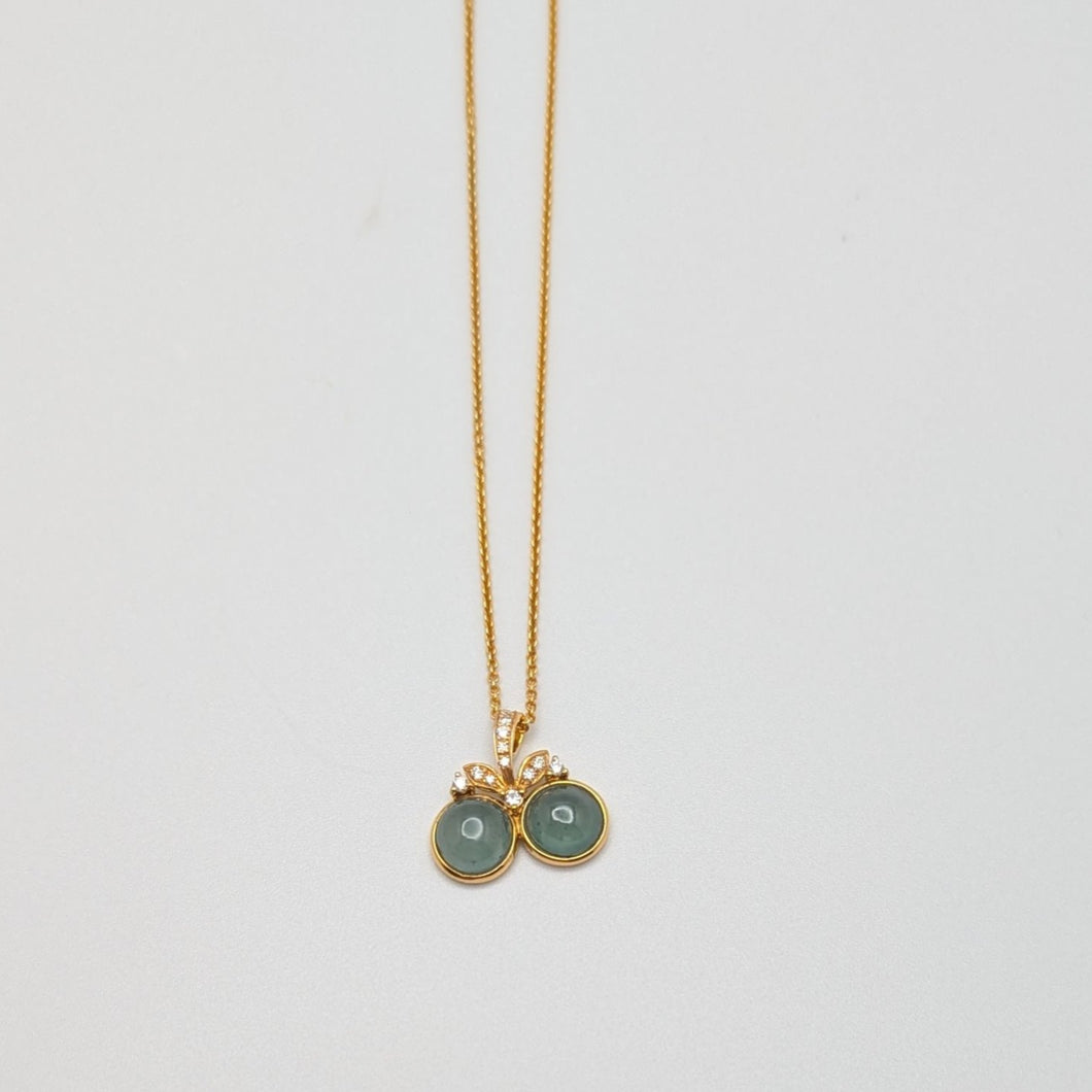 PREMIUM COLLECTION -  Ice Jade and Diamonds 18k yellow gold necklace