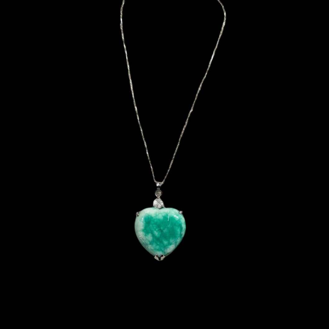 Jade heart pendant - Green Jade