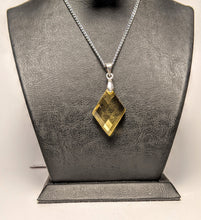 Load image into Gallery viewer, Citrine Pendant/ Pineapple Cut
