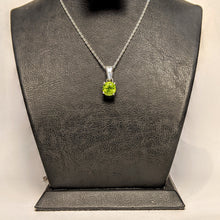 Load image into Gallery viewer, PREMIUM COLLECTION - Natural Peridot Pendant
