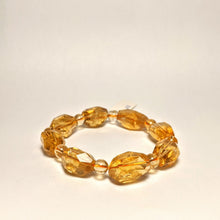 Load image into Gallery viewer, PREMIUM COLLECTION - High frequency Citrine Bracelet - Organic raw shape

