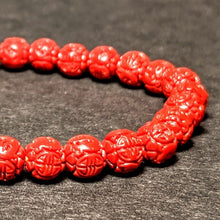 Load image into Gallery viewer, Rose cut Coral bracelet - natural Coral
