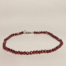 Load image into Gallery viewer, PREMIUM COLLECTION - Ruby bracelet

