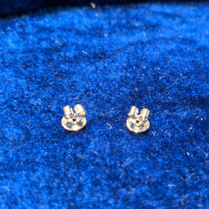 Amethyst Sterling Silver earrings -  Gem cut natural Royal Amethyst