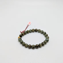 Load image into Gallery viewer, Dark green Jade bracelet
