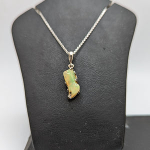 PREMIUM COLLECTION - Australian White Precious Opal pendant