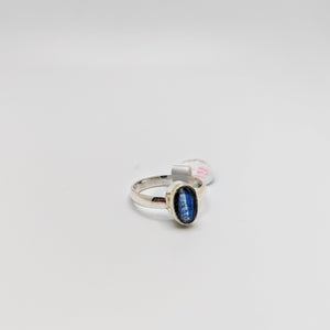 PREMIUM COLLECTION - Natural untreated Blue Sapphire ring.